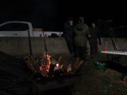 Els pagesos del tall de Pontós es preparen per passar la segona nit a la carretera i asseguren que “no hi ha pressa”