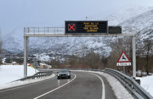 La nevada deixa mig metre de neu a cotes altes del Pirineu i obliga a tancar el port de la Bonaigua per risc d’allaus