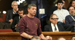 Illa manté la “mà estesa” als docents per sumar-se a l’acord sobre educació perquè fa “passos” per millorar salaris