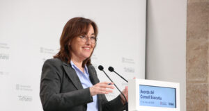 El Govern “estén la mà” als sindicats en vaga per sumar-se a l’acord sobre educació però descarta reobrir la negociació