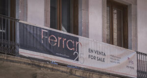 La quota d’una hipoteca a Barcelona costa un 38% menys que un lloguer però calen 100.000 euros estalviats, diu Idealista