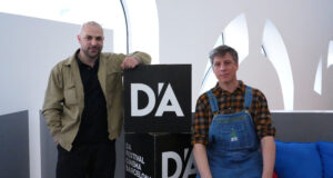 Salvador Sunyer retrata en un documental la família artística de Baro d’evel i la gestació del muntatge ‘Qui som’