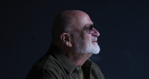 L’escriptor i poeta mallorquí Biel Mesquida guanya el 58è Premi d’Honor de les Lletres Catalanes