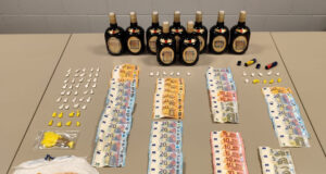 Els mossos detenen una parella a Calonge que portaven 59 embolcalls de cocaïna amagats a l’interior del cotxe